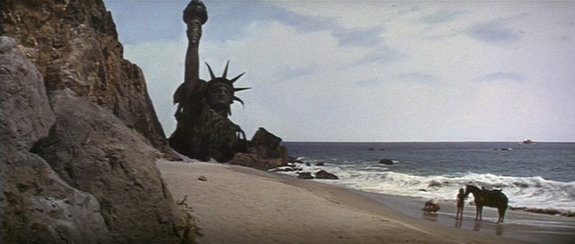 planet-of-the-apes-buried-statue-of-liberty-scene.jpg